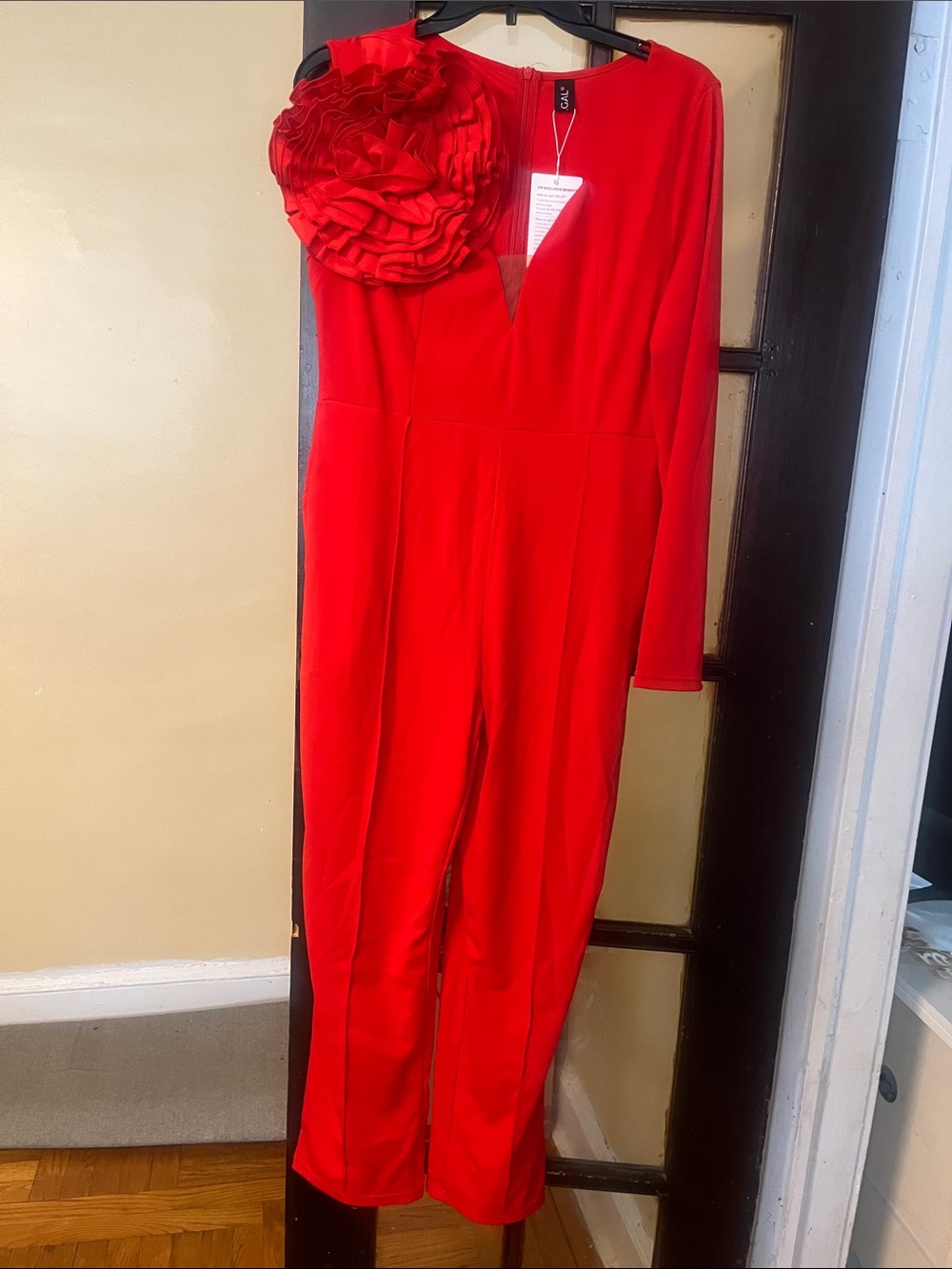 This beautiful Elegant Red One-Shoulder Jumpsuit with Floral Detail(New)